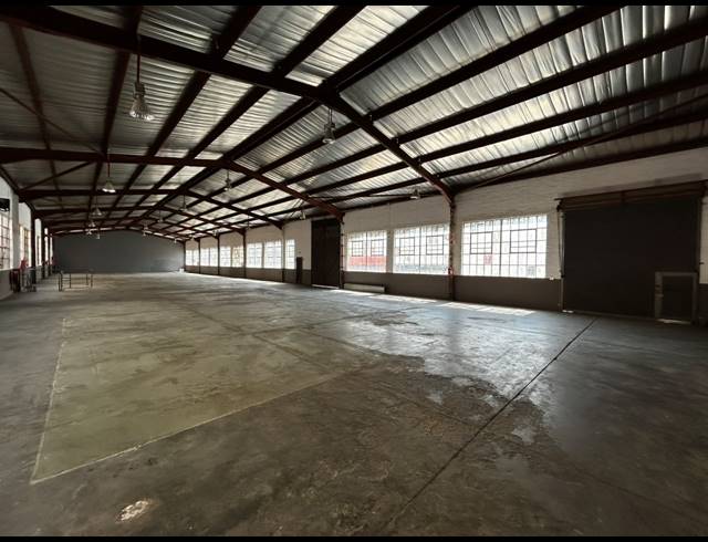 3,720M² WAREHOUSE TO LET IN WYNBERG